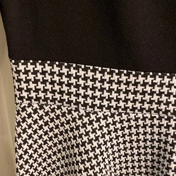 Charlotte Russe Black and White Fit and Flare Work Dress - Picture 6 of 8
